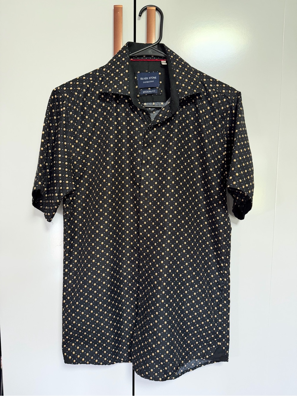 Silver Stone Black Short-Sleeve Button-Down Shirt with Tan Polka Dots